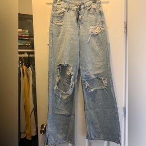 American Eagle super high rise baggy wide leg distressed jeans size 2